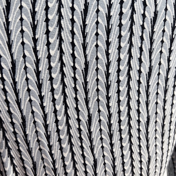 💖Banana Republic Wrap Dress💖 - Picture 4 of 7